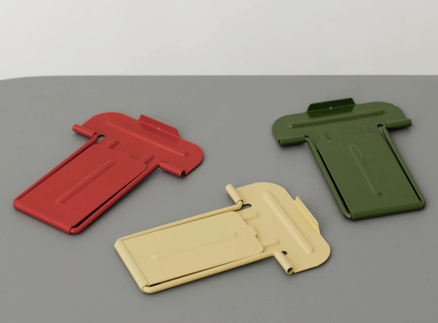 HIGHTIDE 金屬摺疊手機架 - 紅色/綠色/米色/黑色 - HIGHTIDE Gadget Rest - Red/Green/Ivory/Black