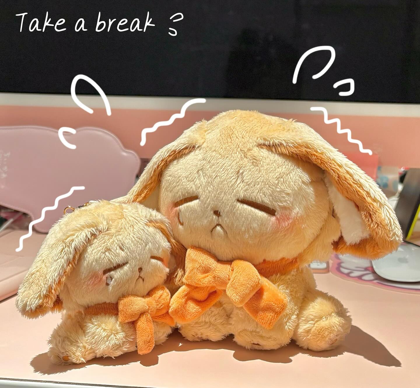 "叭叭噗噗"LuckyDayCraft & YoyoYeungStudio 聯展 - Kenneth 絨毛玩偶 Take A Break （休息一下吧）by YoyoYeungStudio