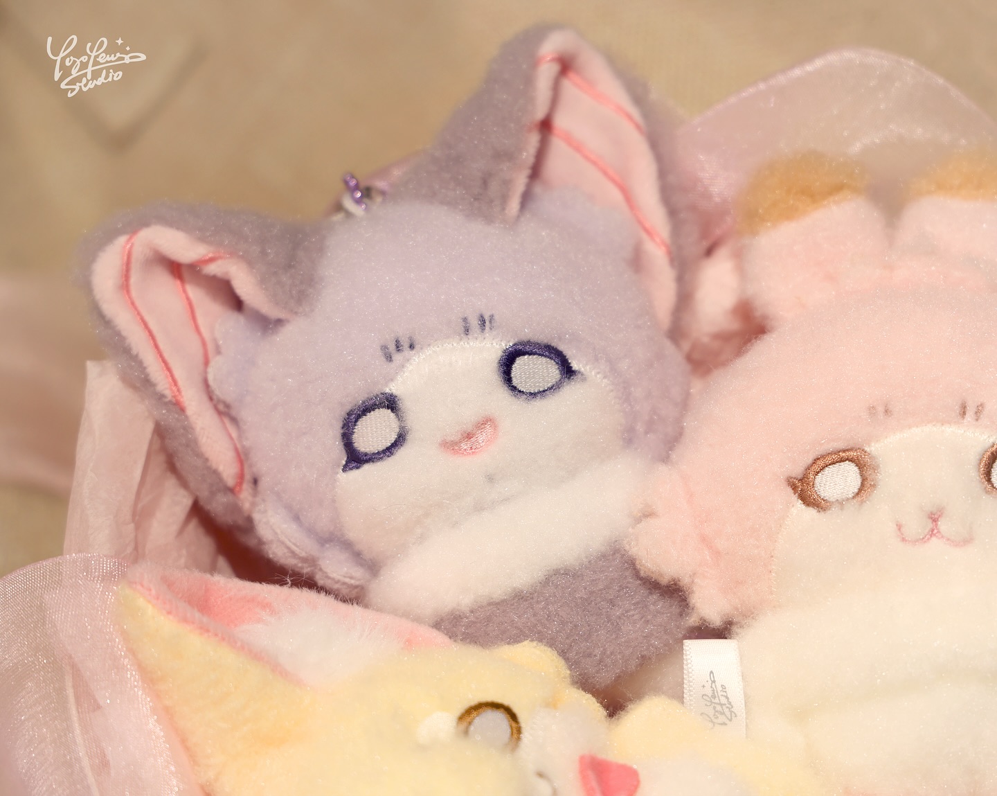 "叭叭噗噗"LuckyDayCraft & YoyoYeungStudio 聯展 - Kenneth Doll / Raby Doll / Yoki Doll 絨毛吊飾 by YoyoYeungStudio