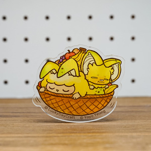 "叭叭噗噗"LuckyDayCraft & YoyoYeungStudio 聯展 - Yoki與兔咩 水果籃 搖搖壓克力